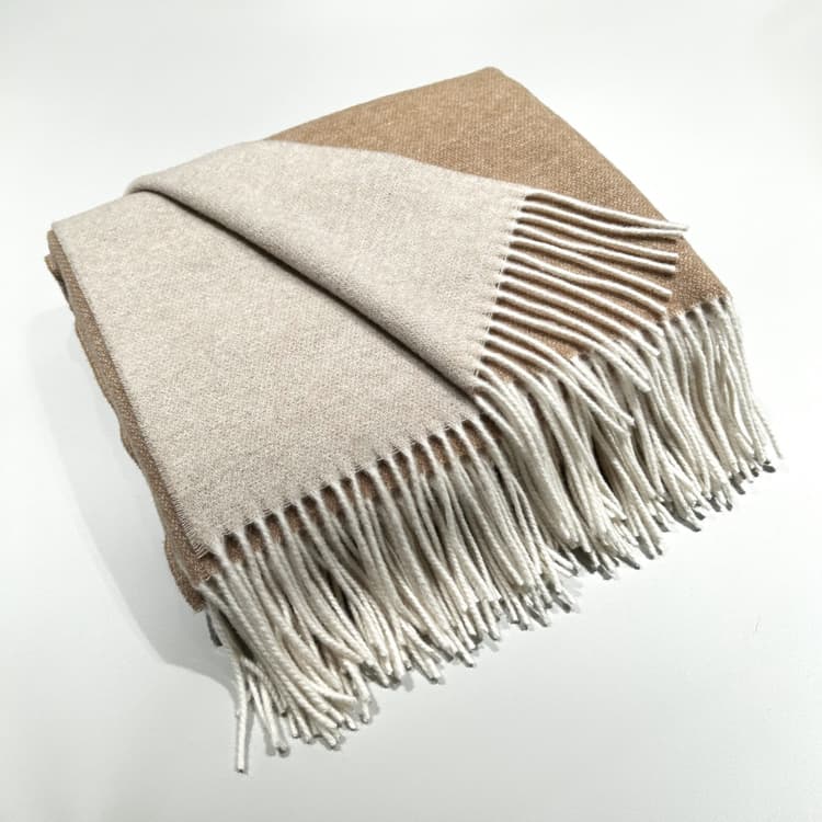 بطانية صوف ناعمة مزدوجة الوجه