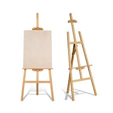 ستاند رسم خشبي بتصميم كلاسيكي قابل للتعديل يضم لوحة بيضاء فارغة مخصصة للرسم الفني والأعمال اليدوية الإبداعية.